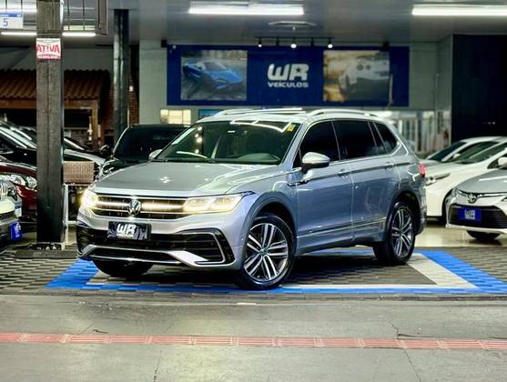 VOLKSWAGEN TIGUAN 2.0 300 TSI GASOLINA ALLSPACE R-LINE AUTOMÁTICO VOLKSWAGEN TIGUAN 2.0 300 TSI GASOLINA ALLSPACE R-LINE AUTOMÁTICO